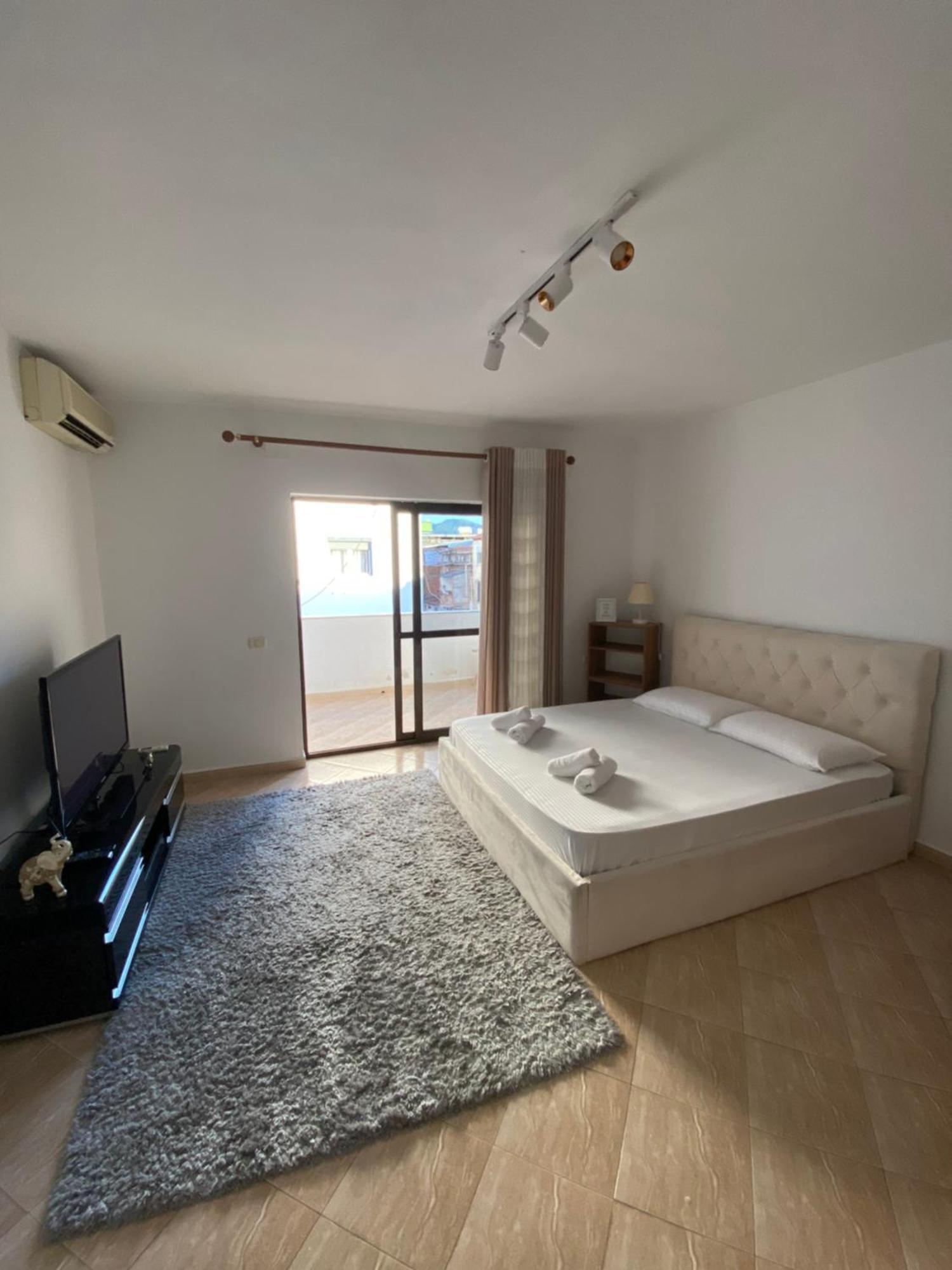 Myslym Shyri Studio 2 Tirana Exterior foto